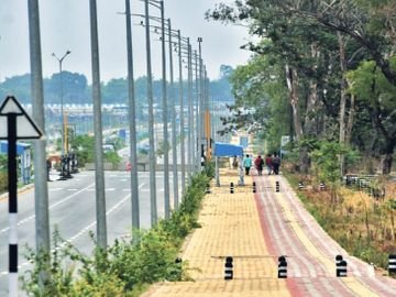 रांची स्मार्ट सिटी प्रोजेक्ट समय से पहले पूरा:900 करोड़ से बेसिक इंफ्रास्ट्रक्चर बना; सड़क, बिजली-पानी सबकुछ तैयार, पर रहने के लिए फ्लैट ही नहीं बने - thumbnail